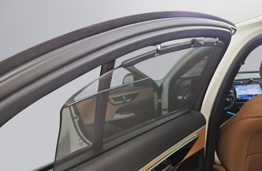 Mercedes-Benz E 300e AMG Line - foto 16