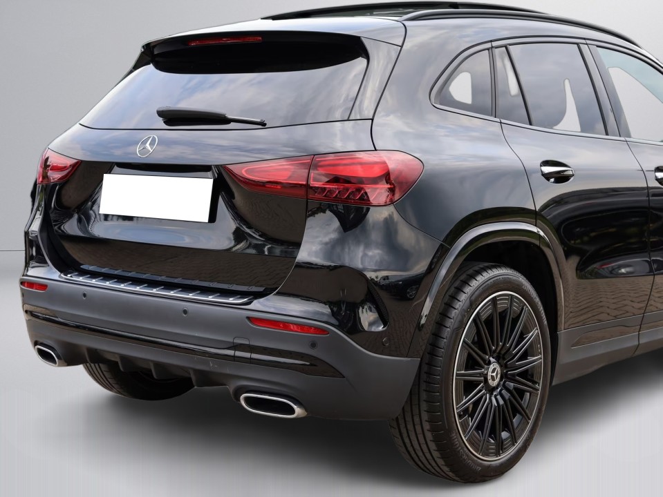 Mercedes-Benz GLA 200d 4MATIC AMG Line - foto 39