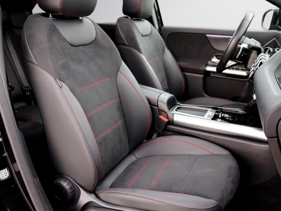Mercedes-Benz GLA 200d 4MATIC AMG Line - foto 22