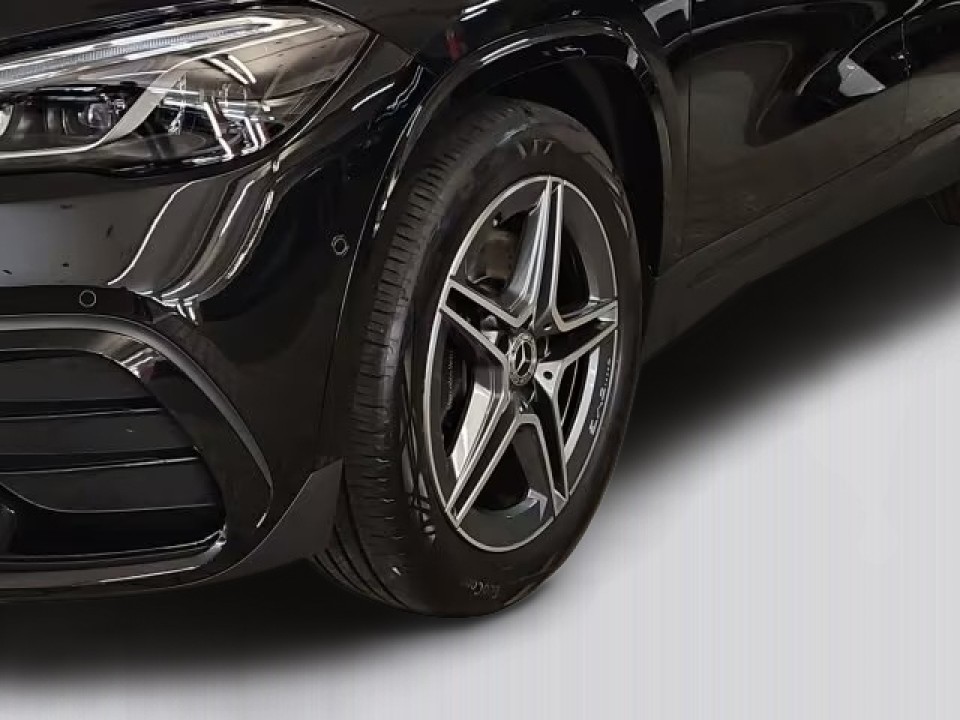 Mercedes-Benz GLA 250 4MATIC AMG Line - foto 25