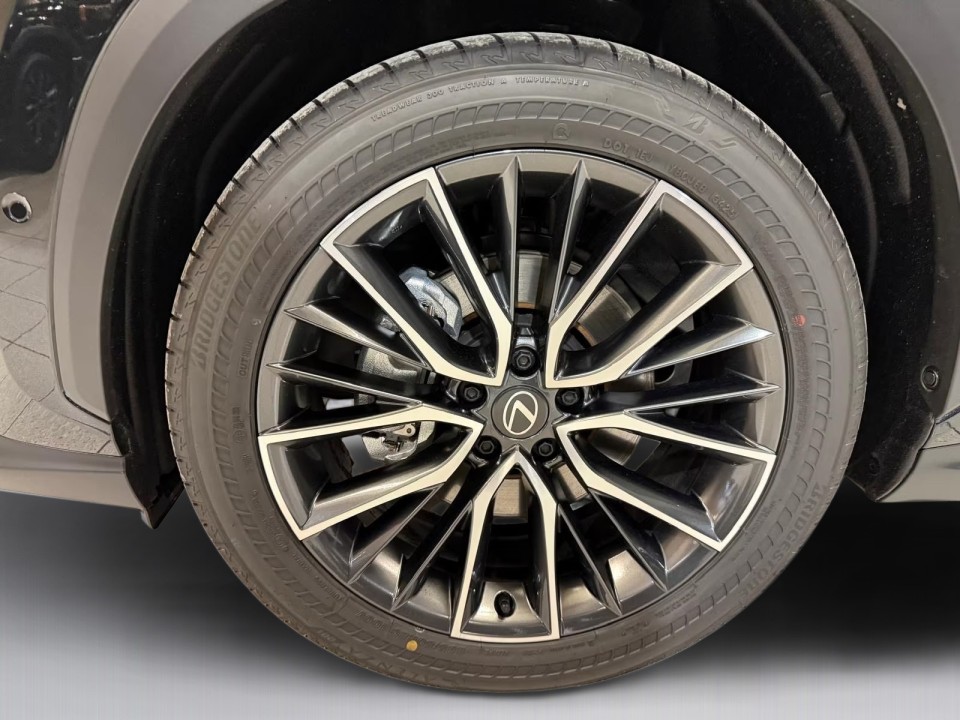 Lexus Seria NX 350h - foto 24