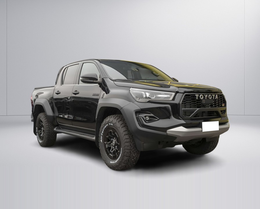 Toyota Hilux 2.8 D-4D Double Cab GR Sport (2)