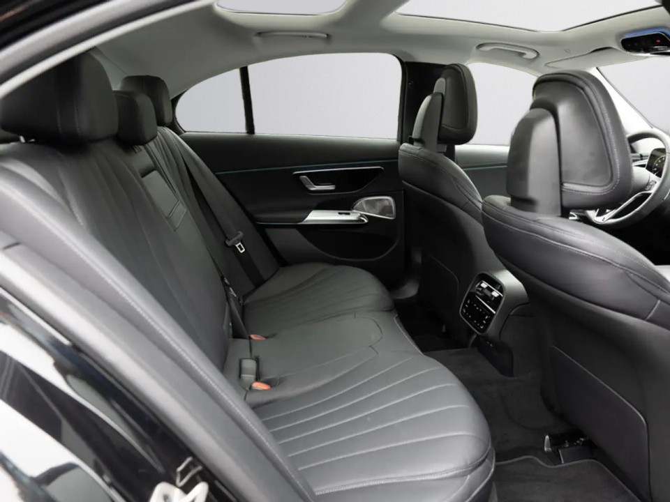 Mercedes-Benz E 300e 4MATICExclusive - foto 12