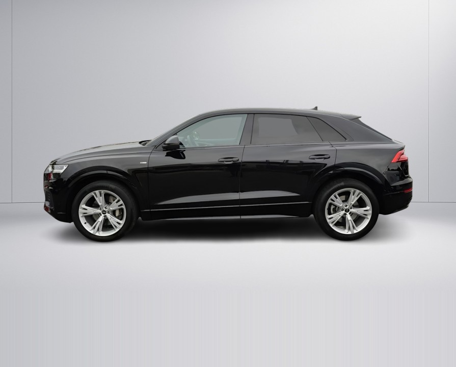 Audi Q8 50 TDI quattro tiptronic (2)