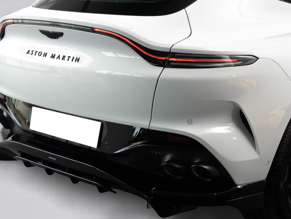 Aston Martin DBX - foto 17