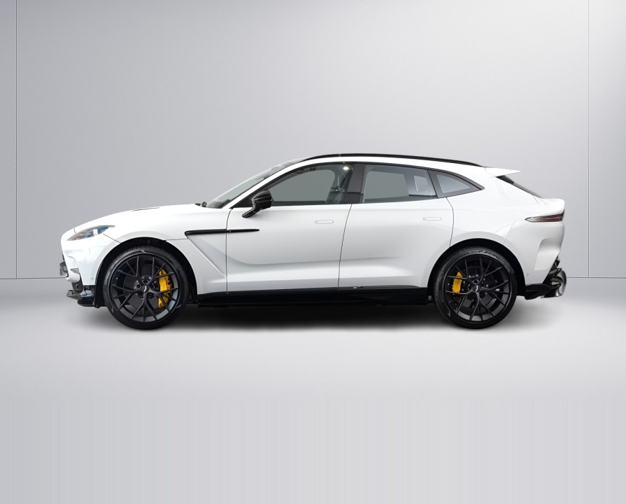 Aston Martin DBX (3)