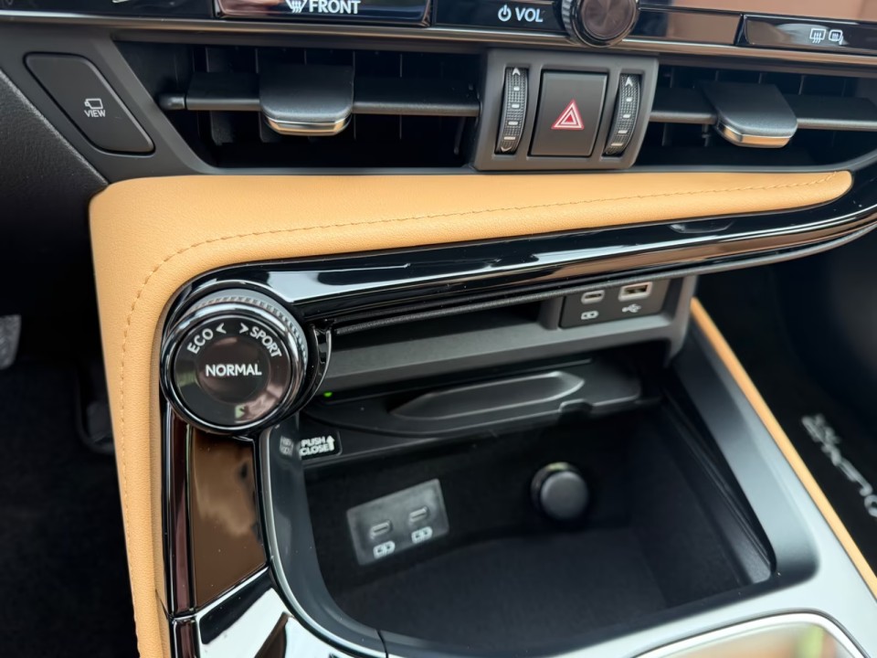 Lexus Seria NX 450 h+ Executive - foto 23