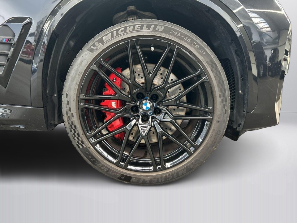 BMW X5 M Competition - foto 18