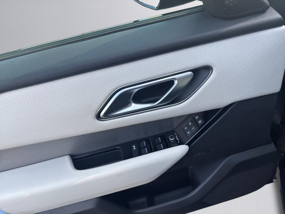 Land Rover Range Rover Velar D300 R-Dynamic SE - foto 12