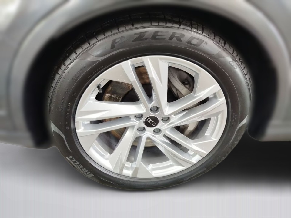 Audi Q7 55 TFSIe quattro - foto 11