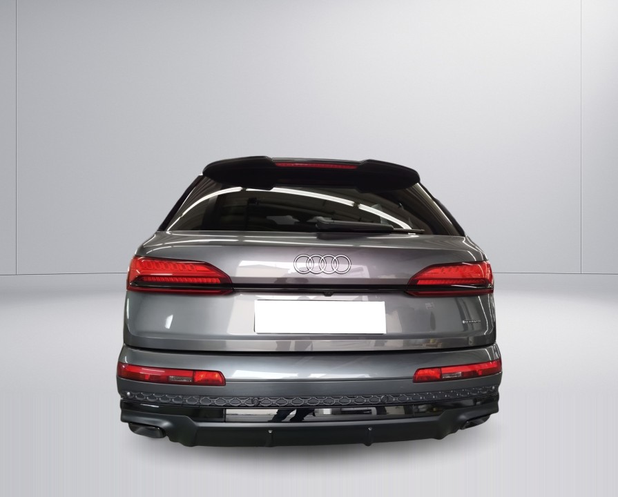 Audi Q7 55 TFSIe quattro (4)