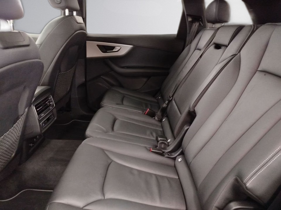 Audi Q7 55 TFSIe quattro - foto 8