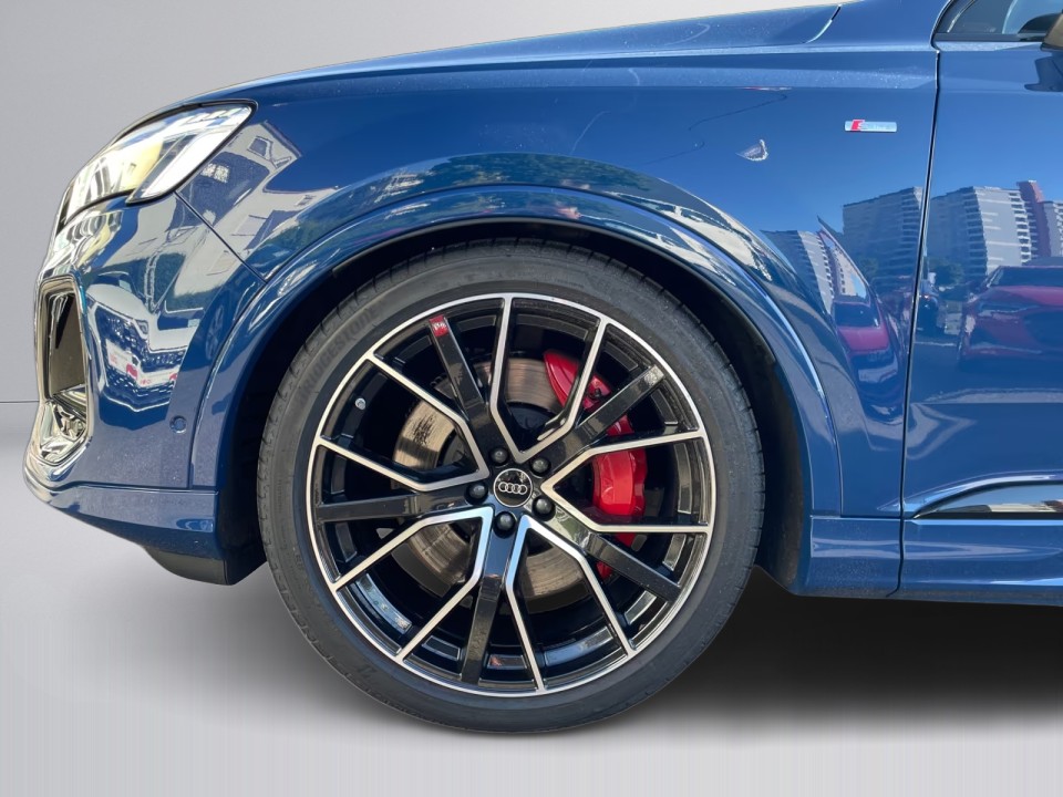 Audi Q7 TFSIe quattro - foto 10