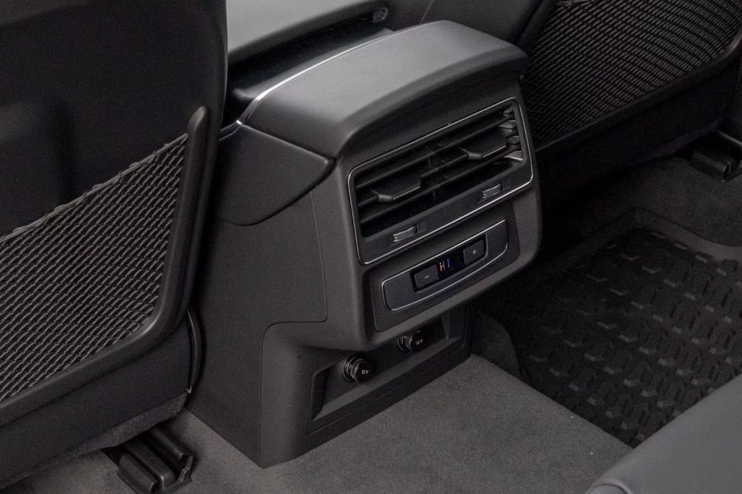 Audi Q7 60 TFSIe quattro - foto 25
