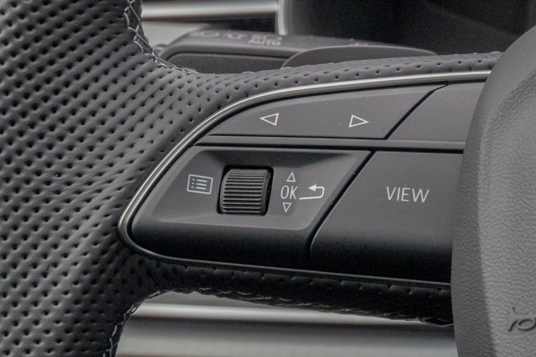 Audi Q7 60 TFSIe quattro - foto 18