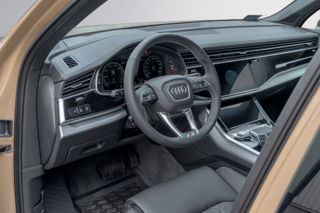 Audi Q7 60 TFSIe quattro - foto 8