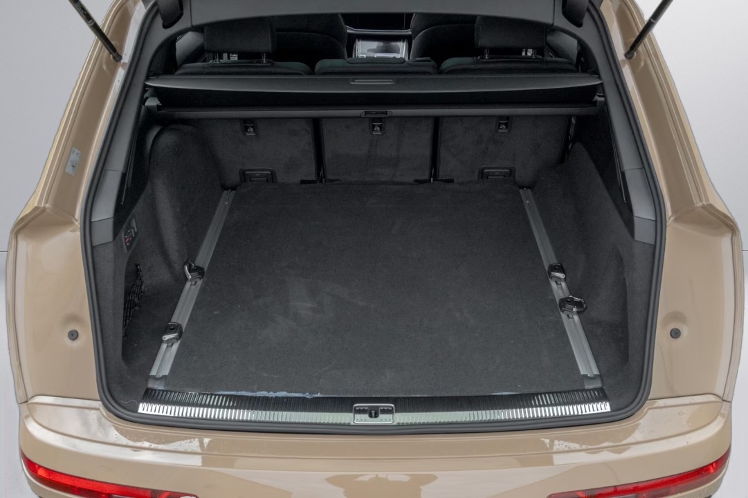 Audi Q7 60 TFSIe quattro - foto 33
