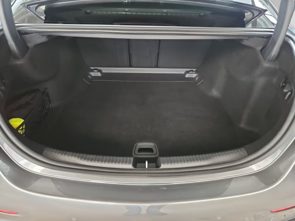 Mercedes-Benz C 300 4MATIC AMG - foto 17