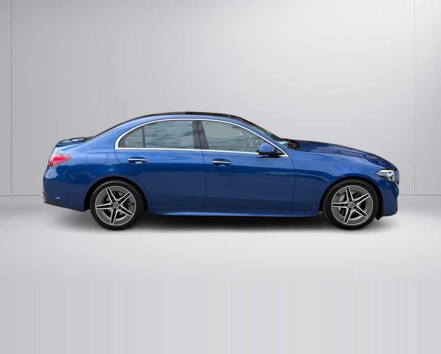 Mercedes-Benz C 300 4MATIC AMG (2)