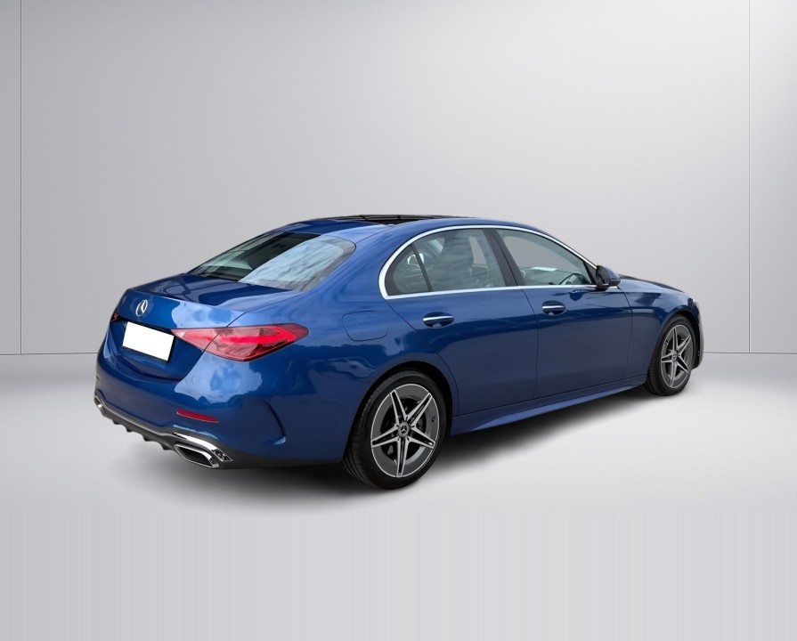 Mercedes-Benz C 300 4MATIC AMG (3)