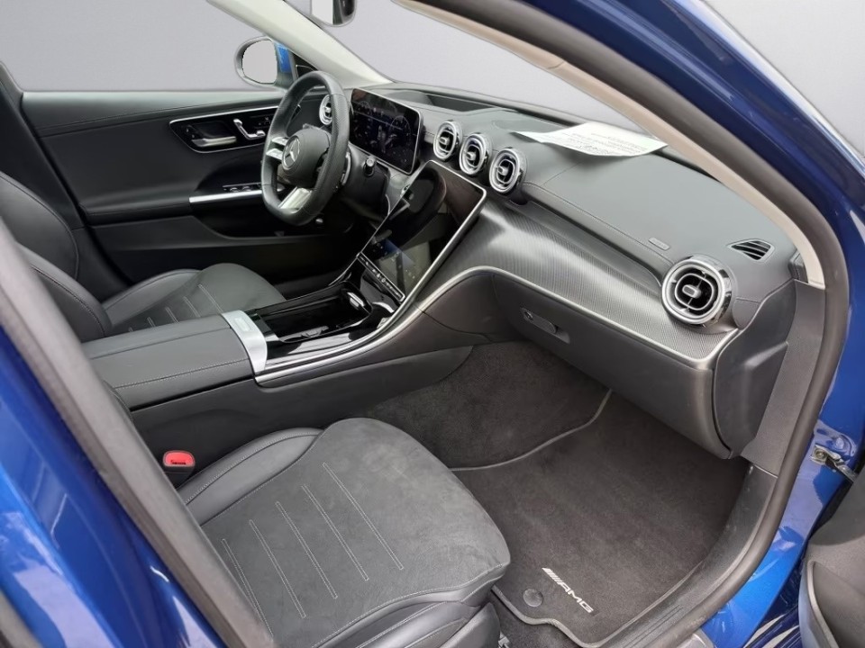 Mercedes-Benz C 300 4MATIC AMG - foto 12