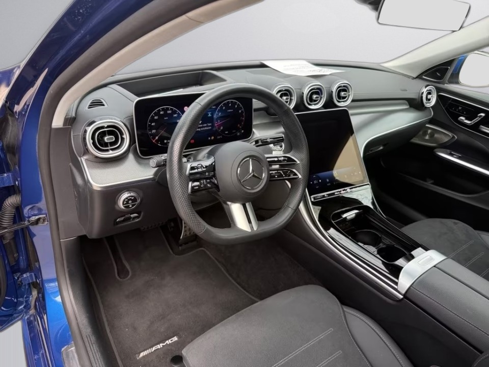 Mercedes-Benz C 300 4MATIC AMG - foto 11