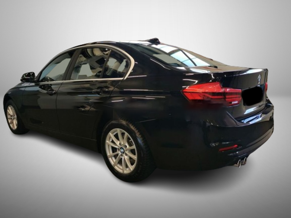 BMW Seria 3 320d xDrive Advantage (3)