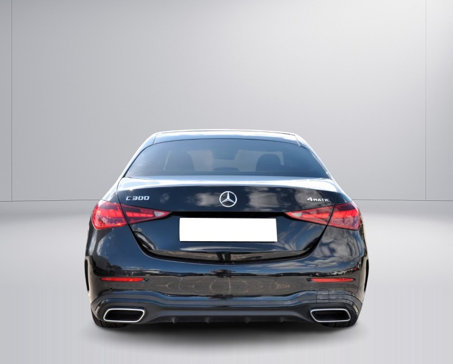 Mercedes-Benz C 300 4MATIC AMG (4)