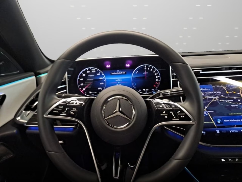 Mercedes-Benz E 400e 4MATIC Exclusive - foto 10