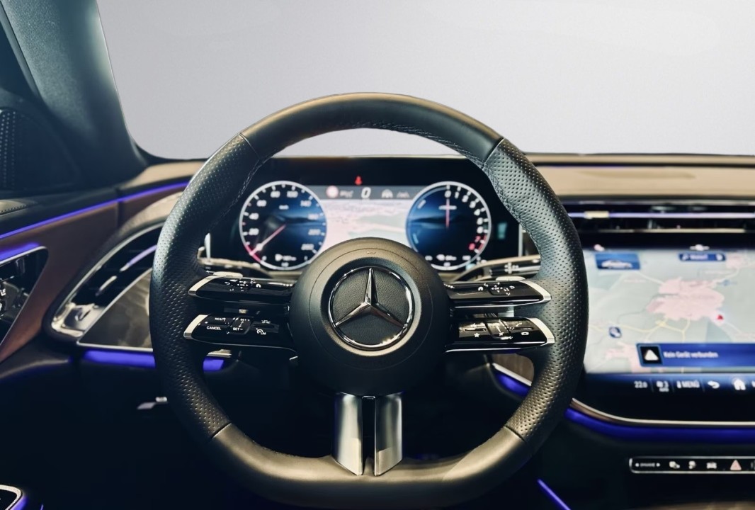 MERCEDES-BENZ E-Class 2024 — imagine 20