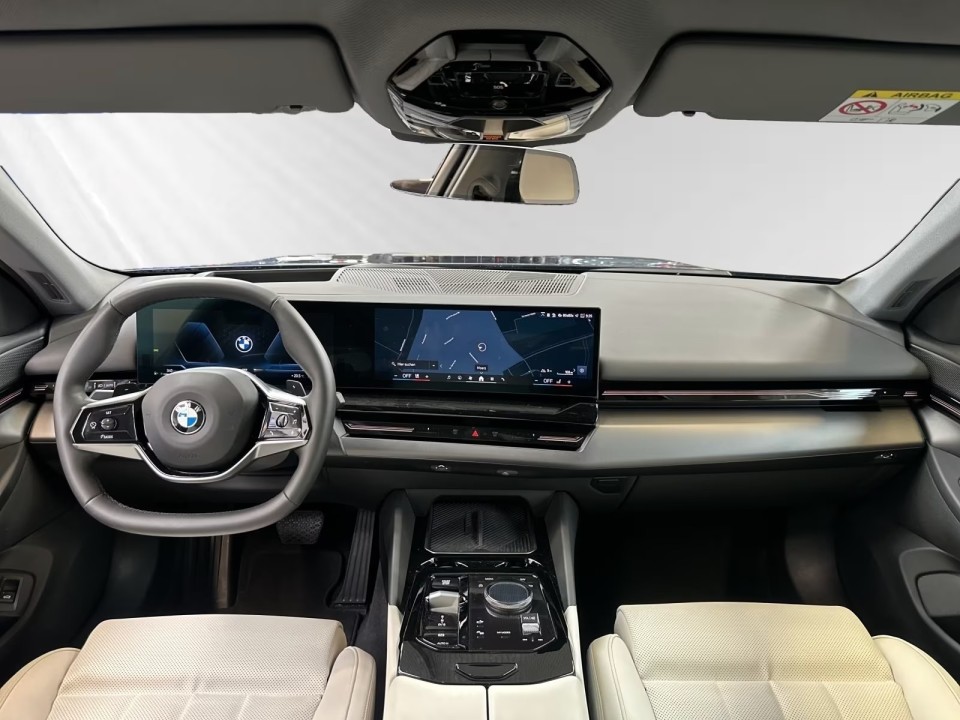 BMW Seria 5 520d xDrive - foto 7