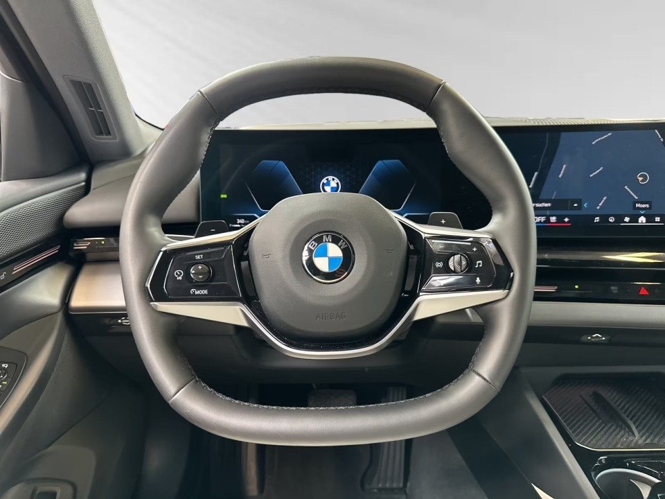BMW Seria 5 520d xDrive - foto 6