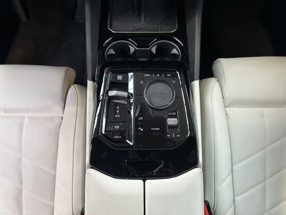 BMW Seria 5 520d xDrive - foto 9