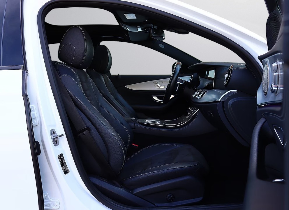 MERCEDES-BENZ E-Class 2020 — imagine 20
