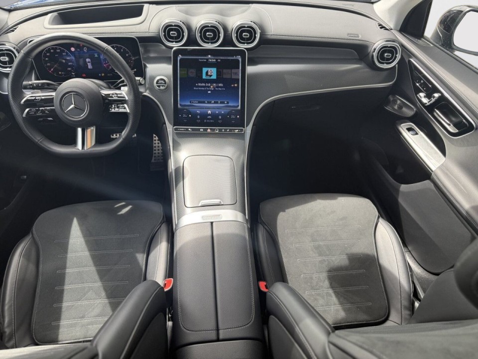 Mercedes-Benz GLC 300 4MATIC AMG Line - foto 12