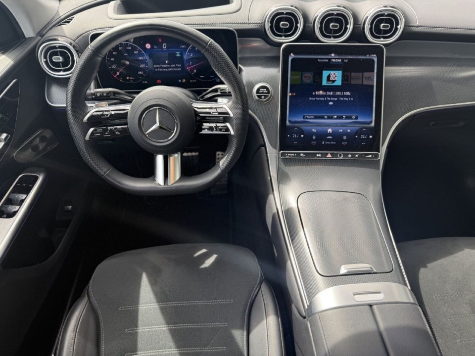 Mercedes-Benz GLC 300 4MATIC AMG Line - foto 11