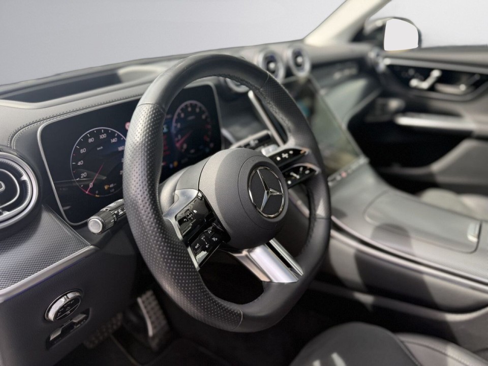 Mercedes-Benz GLC 300 4MATIC AMG Line - foto 15