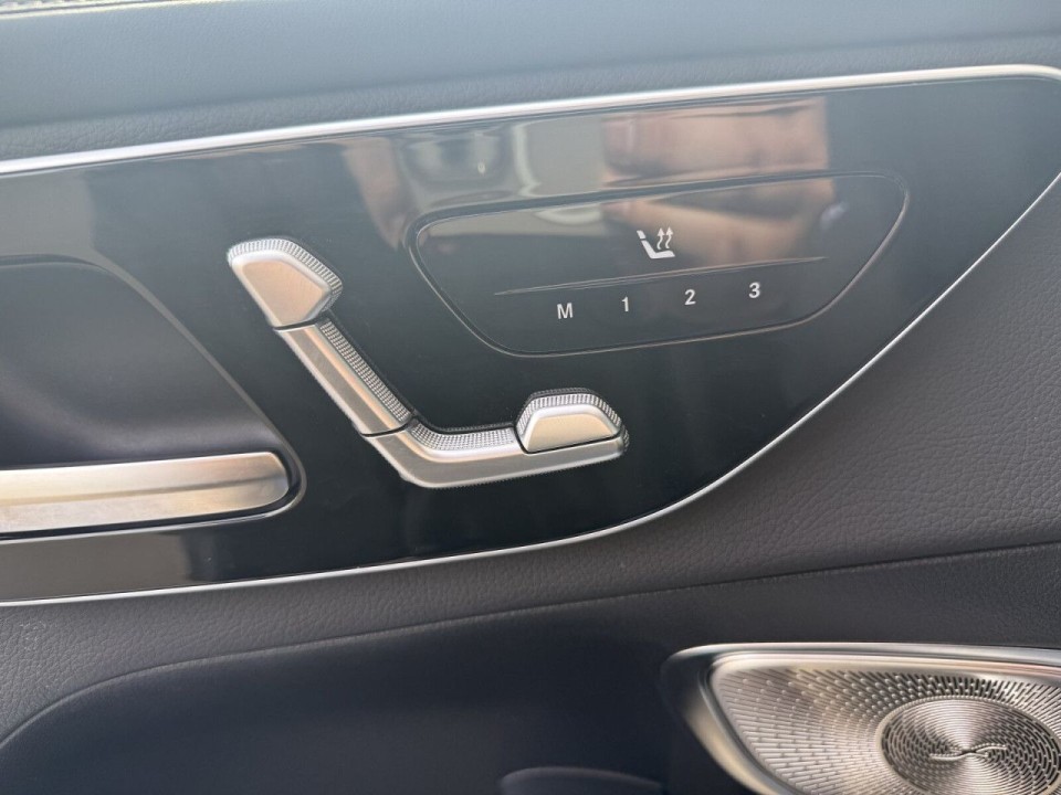 Mercedes-Benz GLC 300 4MATIC AMG Line - foto 20