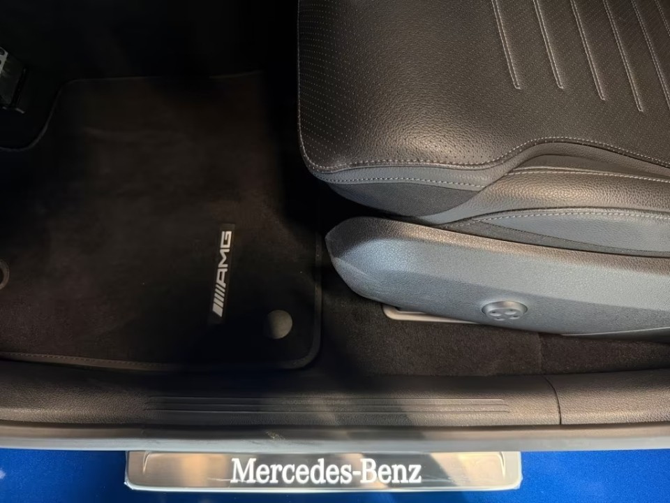 Mercedes-Benz GLC Coupé 400e 4MATIC AMG - foto 22