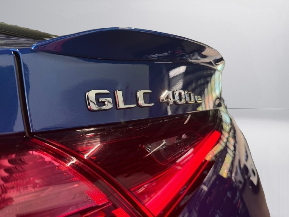 Mercedes-Benz GLC Coupé 400e 4MATIC AMG - foto 26
