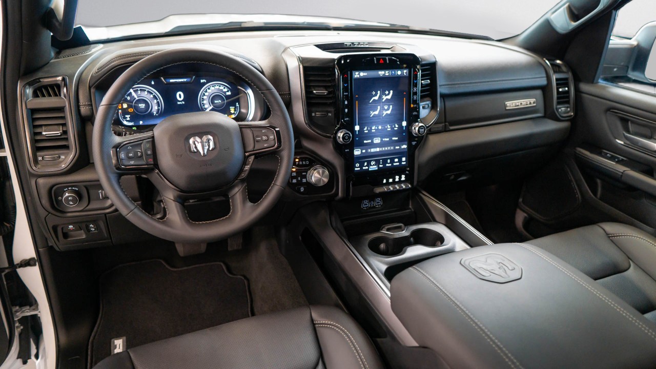 Dodge RAM 1500 Sport Night Edition - foto 12