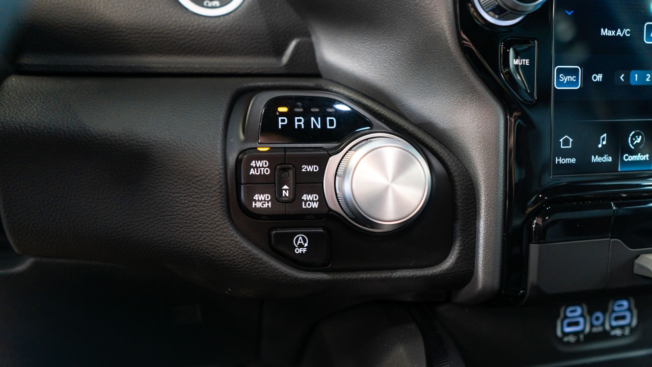 Dodge RAM 1500 Sport Night Edition - foto 23