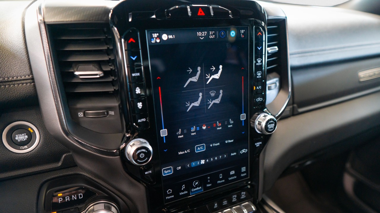 Dodge RAM 1500 Sport Night Edition - foto 20