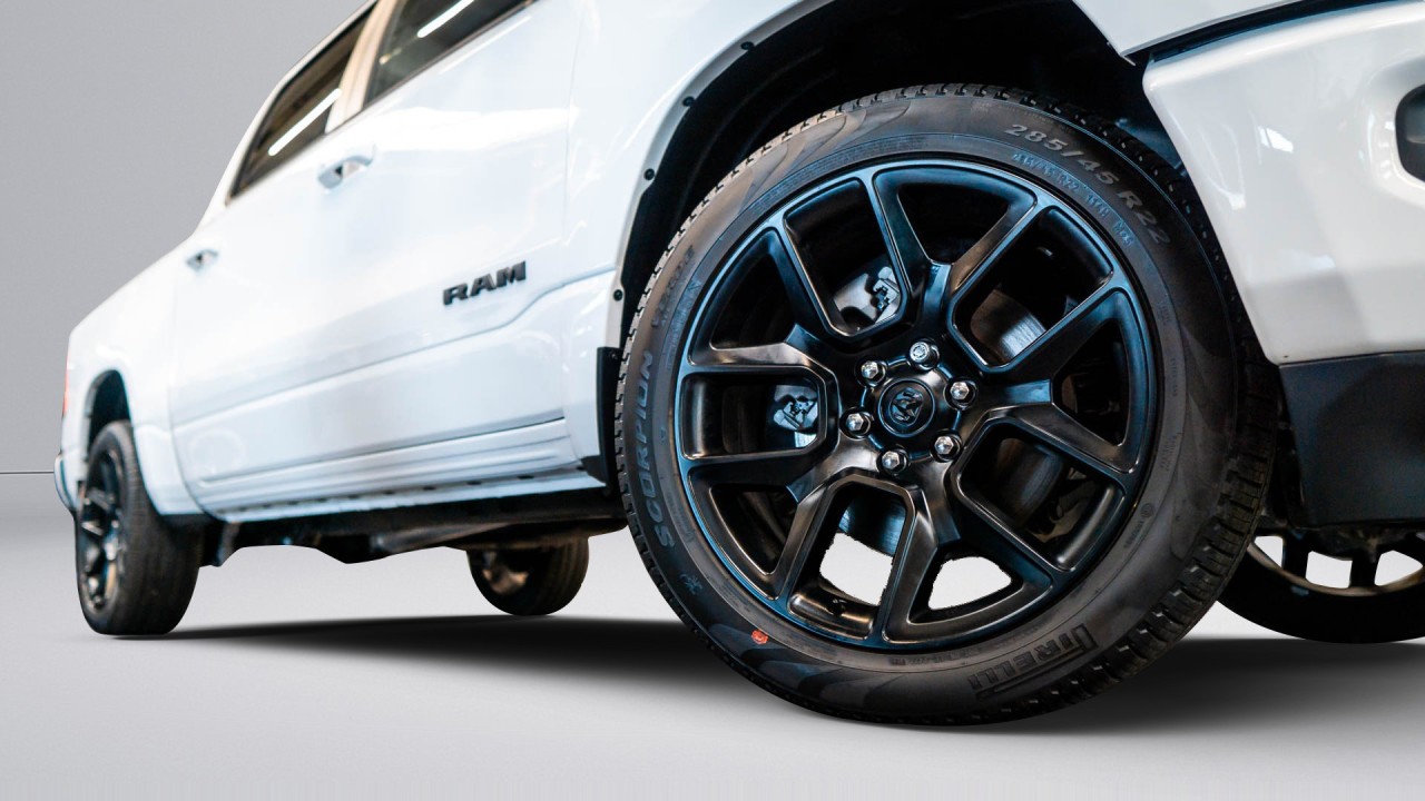 Dodge RAM 1500 Sport Night Edition - foto 32