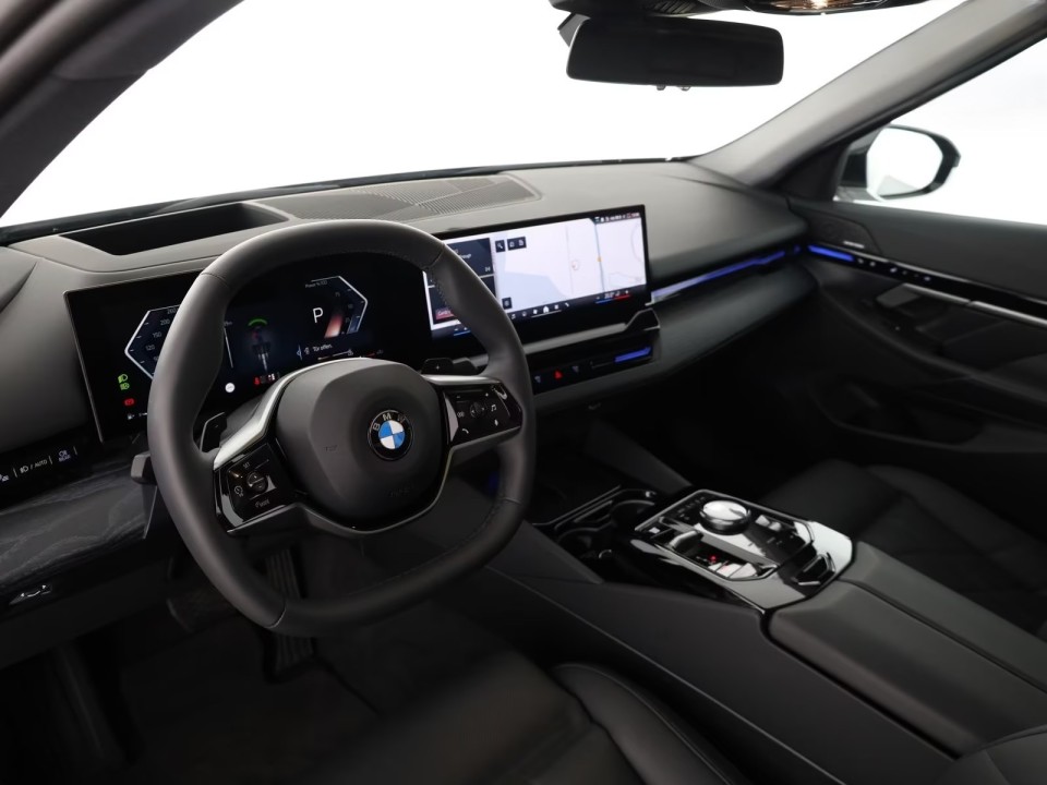 BMW Seria 5 520d xDrive - foto 9