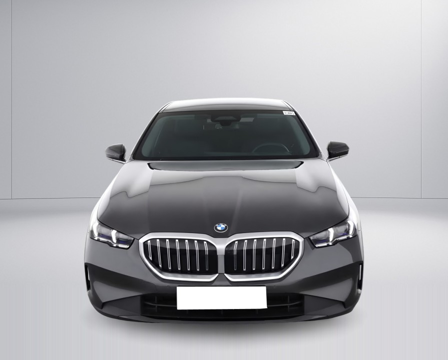 BMW 5 Series 2024 — imagine 18