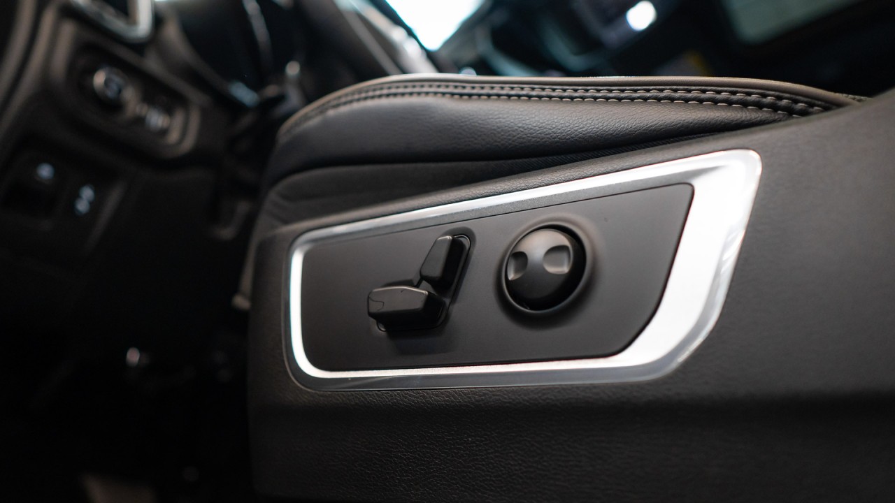 Dodge RAM 1500 Laramie Sport - foto 17