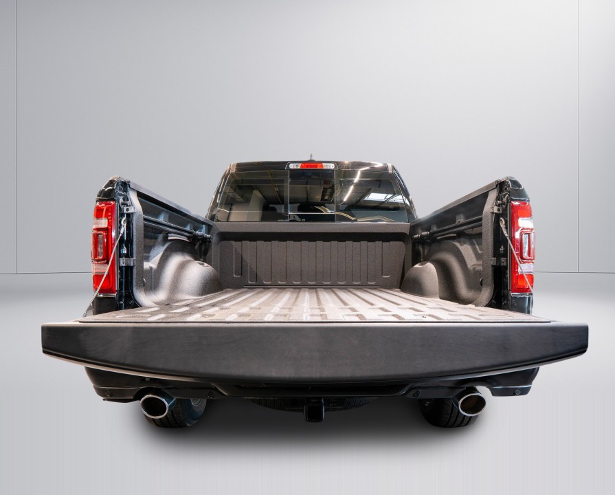 Dodge RAM 1500 Laramie Sport - foto 34