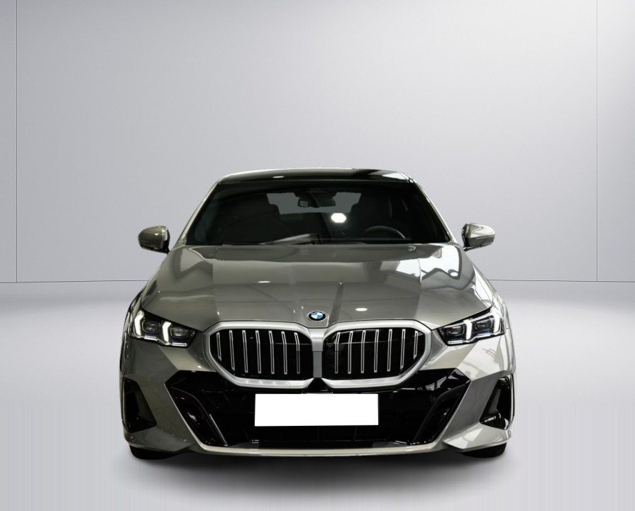 BMW Seria 5 520d xDrive M-Sport - foto 6
