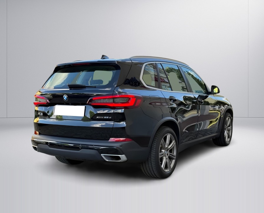 BMW X5 xDrive25d (2)
